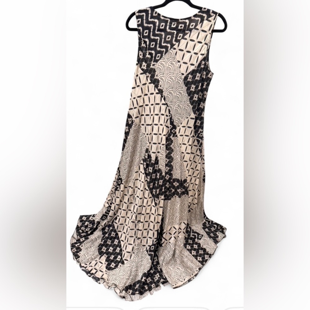 JOHNNY WAS: Silk Sleeveless Black and Cream Patterned Maxi Dress w/slip